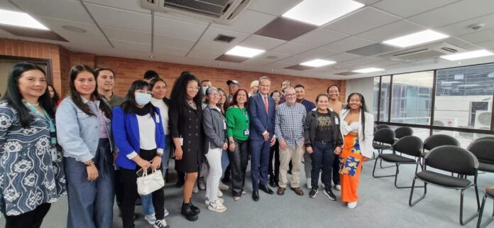 Colombianos que se hicieron médicos en Cuba. MinSalud