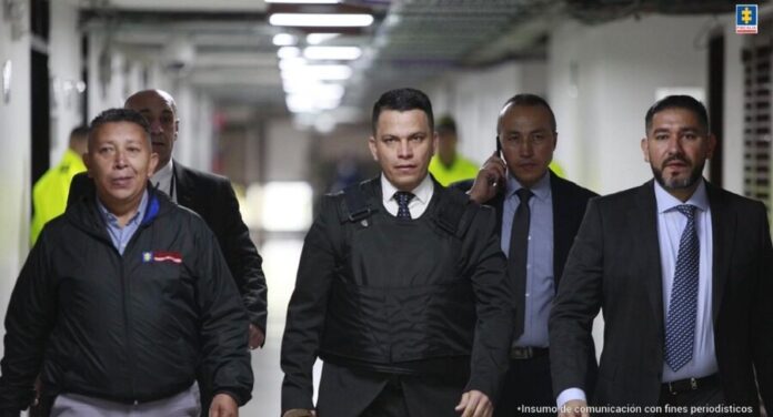 Fiscalía radicará solicitud de imputación de cargos contra Olmedo López y Sneyder Pinilla por presunta corrupción en la UNGRD Fiscalía radicará solicitud de imputación de cargos contra Olmedo López y Sneyder Pinilla por presunta corrupción en la UNGRD