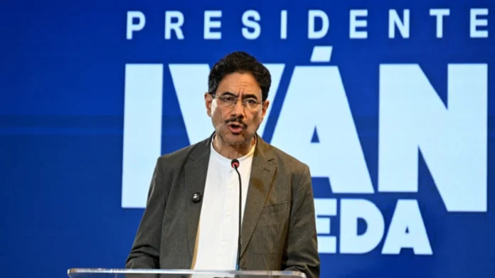 Cepeda reconoce la derrota