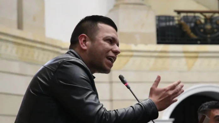 moción de censura a Beltrán